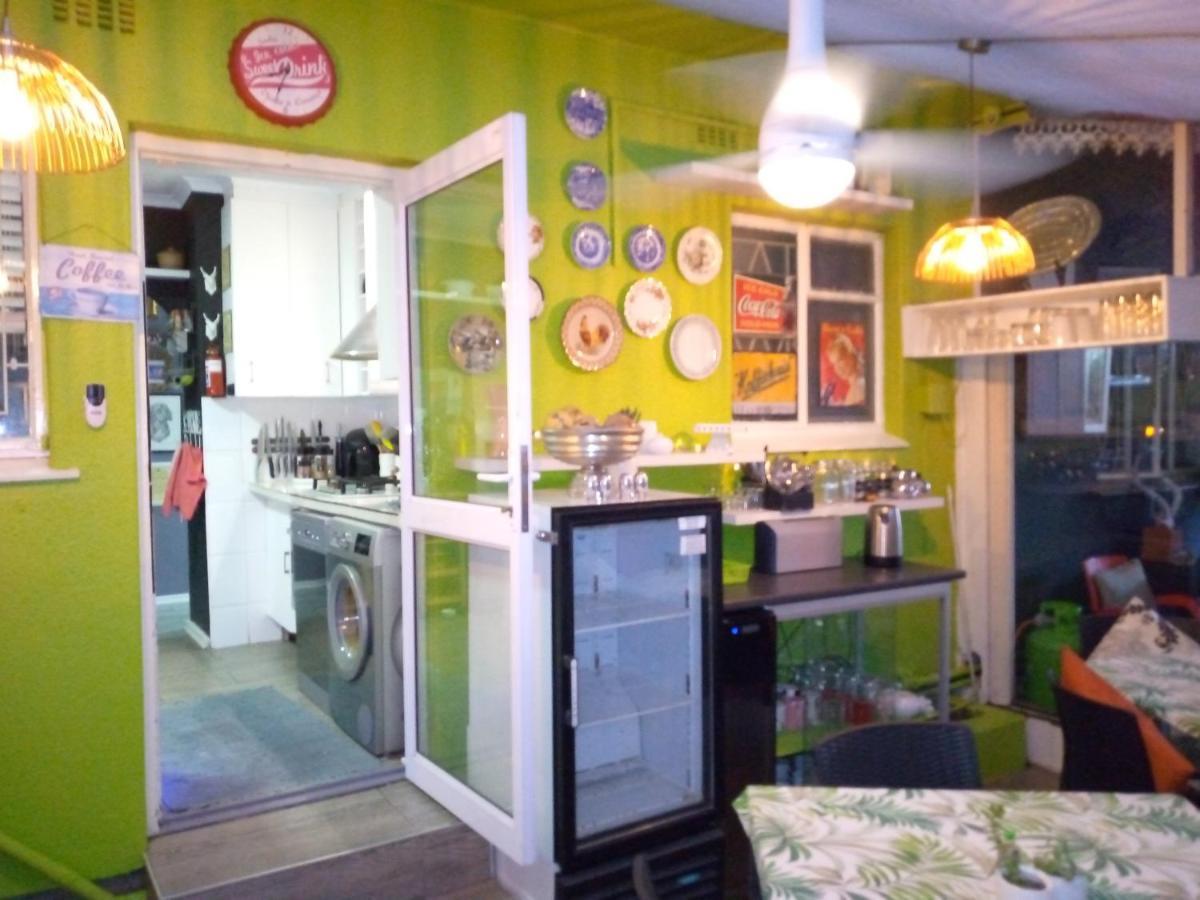 Mitchell'S Guesthouse Parow Bagian luar foto