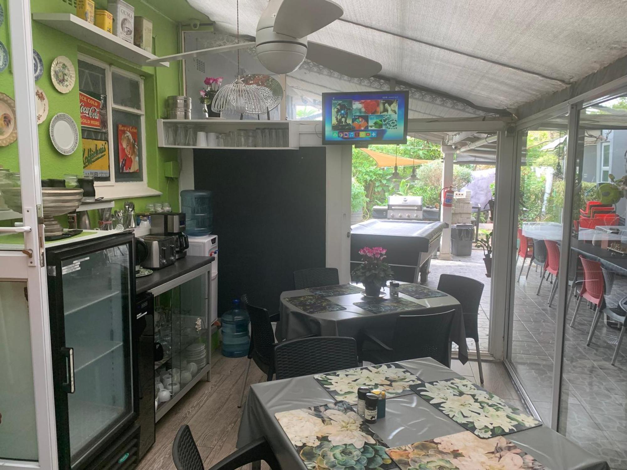 Mitchell'S Guesthouse Parow Bagian luar foto